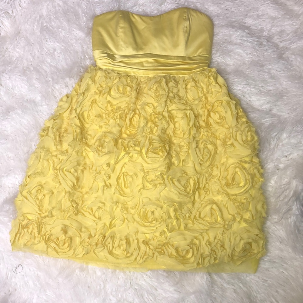 XOXO yellow strapless flower dress